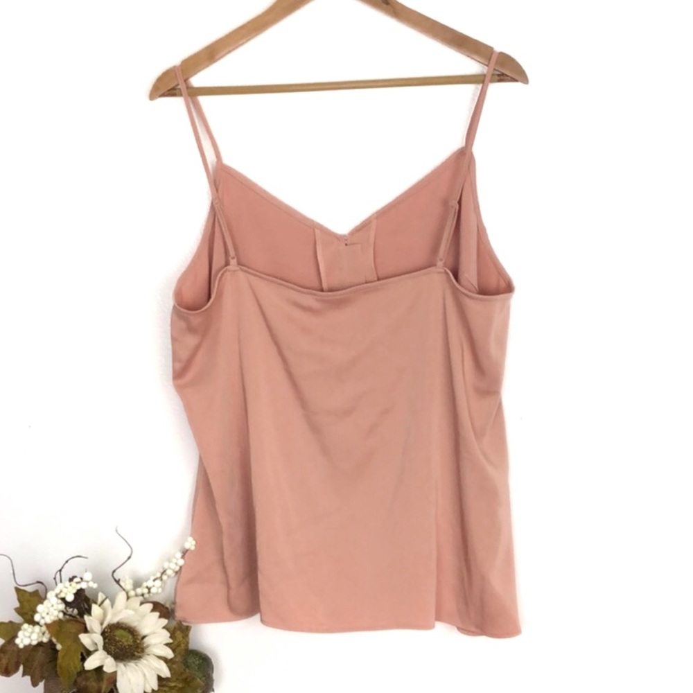 Rose pink camisole sz XL with adjustable straps - Picture 2 of 3
